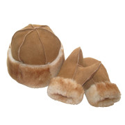 ewe2you shearling sheepskin matching hat and mittens